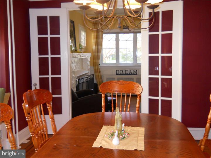 36 Forest Road Springfield, PA 19064 - Photo 9 of 24 Dining Room