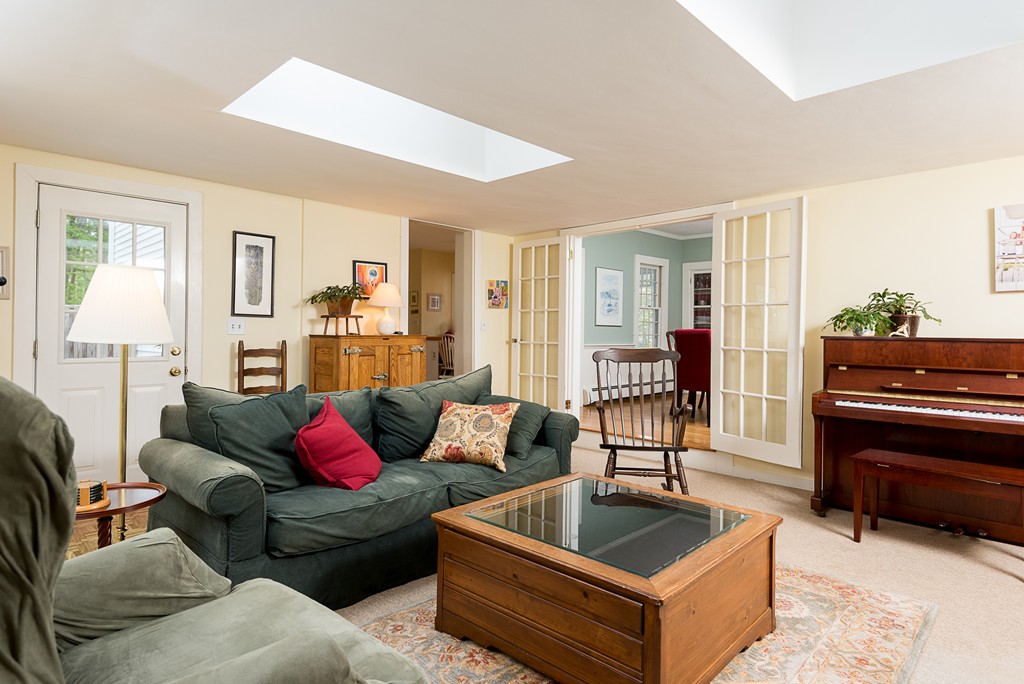 112 Gannett Road Scituate, MA 02066 - Photo 12 of 30 Gallery Image 12