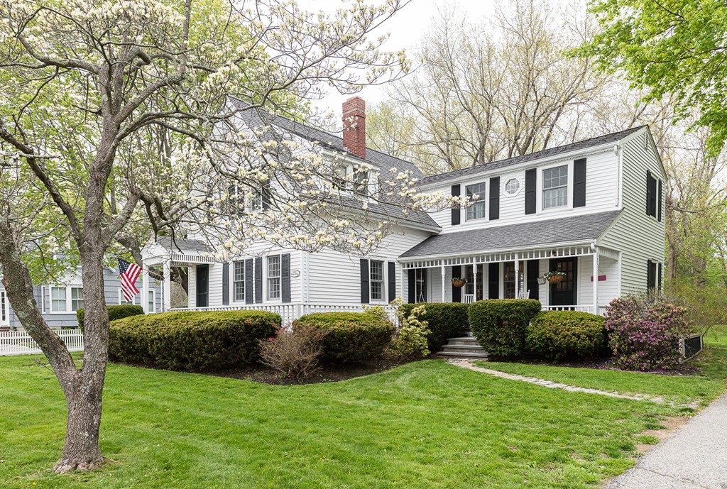 112 Gannett Road Scituate, MA 02066 - Photo 2 of 30 Gallery Image 2