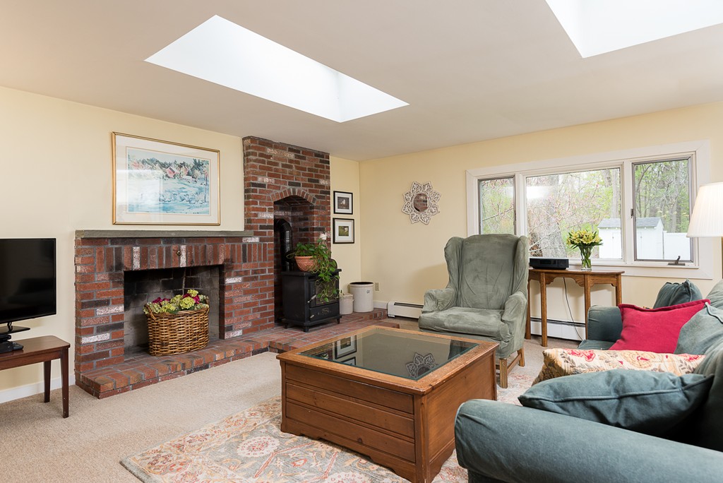 112 Gannett Road Scituate, MA 02066 - Photo 10 of 30 Gallery Image 10