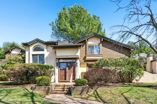 $615,000 | 627 Sayre Drive, Plainsboro, NJ 08540