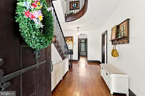 $849,900 | 237 Elm Drive, Lansdale, PA 19446