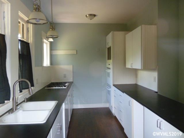 409 Southwest Vine Street Albany, OR 97321 - Photo 10 of 29 Gallery Image 10