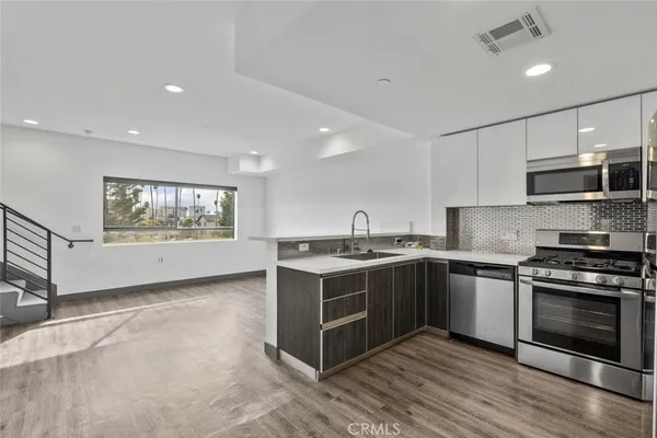 $7,250,000 | 178 Alexandria Avenue, Los Angeles, CA 90004