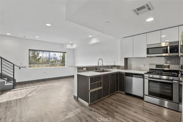 $7,450,000 | 178 Alexandria Avenue, Los Angeles, CA 90004