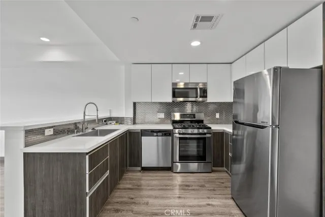 $7,450,000 | 178 Alexandria Avenue, Los Angeles, CA 90004