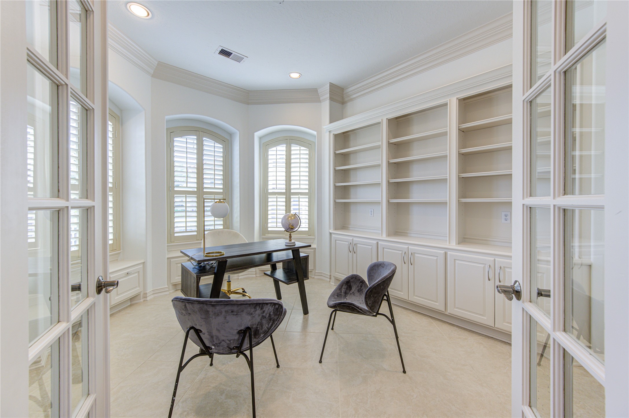 13607 Scarlet Glen Court Houston, TX 77077 - Photo 9 of 46