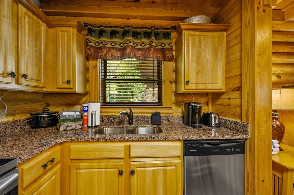 3135 Smoky Ridge Way Sevierville, TN 37862 - Photo 18 of 44