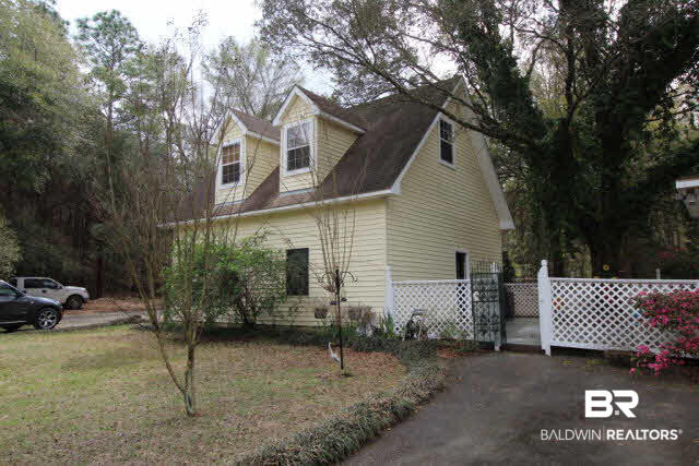2390 Johnson Road West Mobile, AL 36695 - Photo 26 of 27 Detached double garage with apt