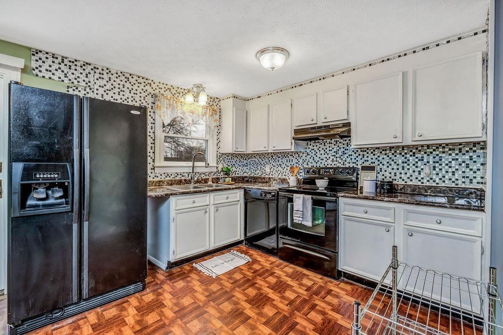3246 Struble Road Cincinnati, OH 45251 - Photo 8 of 22 Gallery Image 8