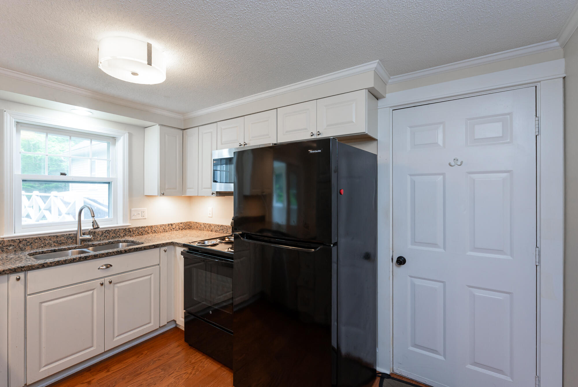 126 Flintlock Village Road, Unit 3 Wells, ME 04090 - Photo 2 of 40 PennyFlintrockWells-572