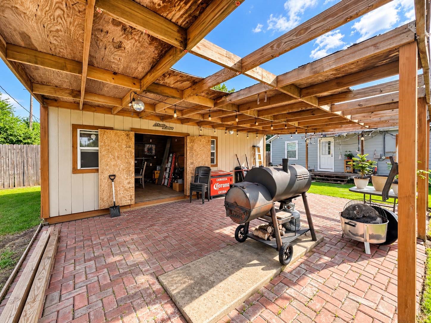 828 Robinson Road La Porte, TX 77571 - Photo 21 of 25 Gallery Image 21
