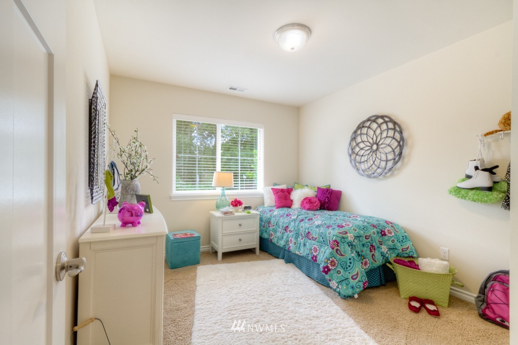 16304 Southeast 138th Place Renton, WA 98059 - Photo 15 of 22 Gallery Image 15