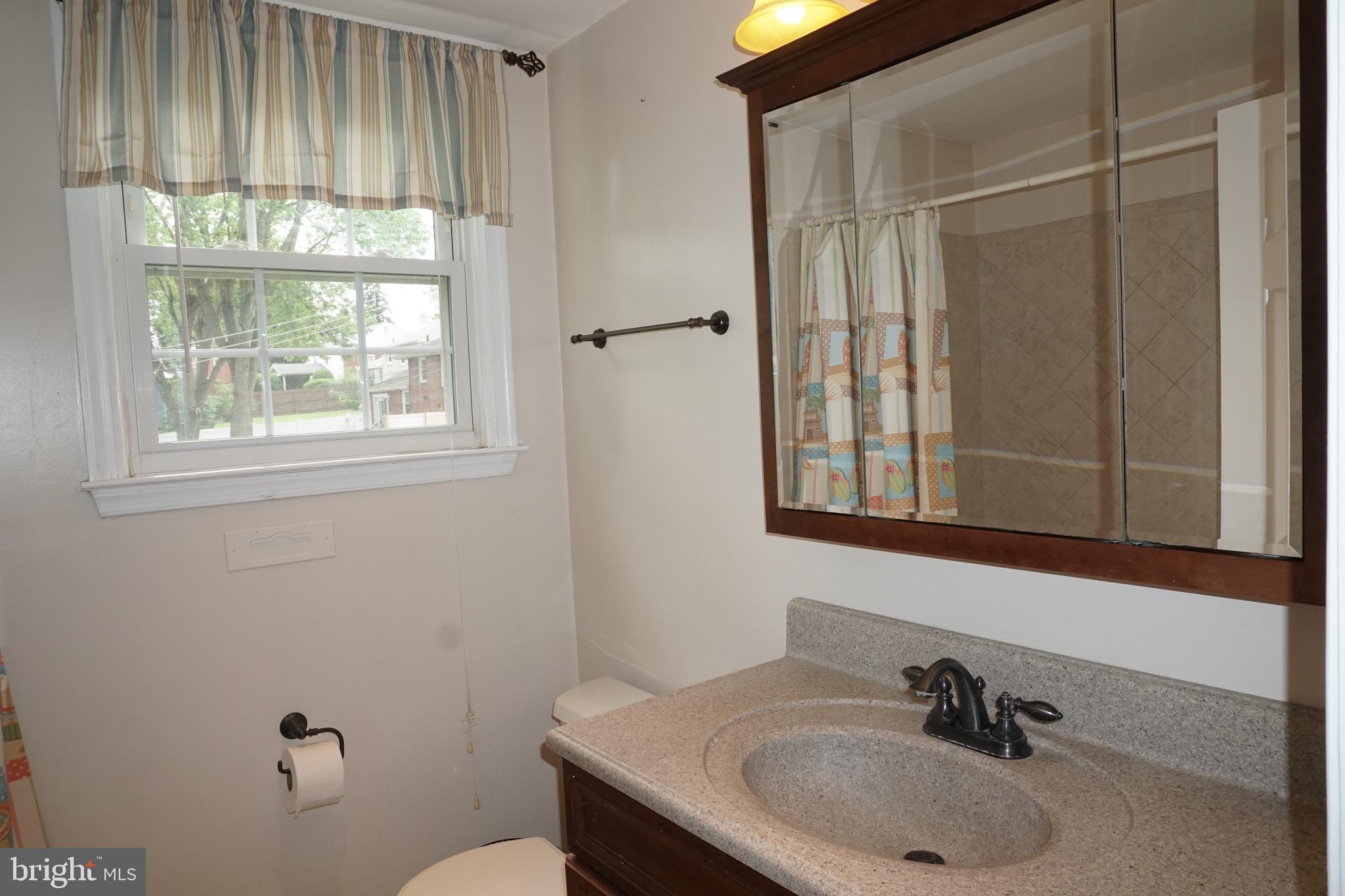 4600 Spring Street Brookhaven, PA 19015 - Photo 16 of 28 Bathroom