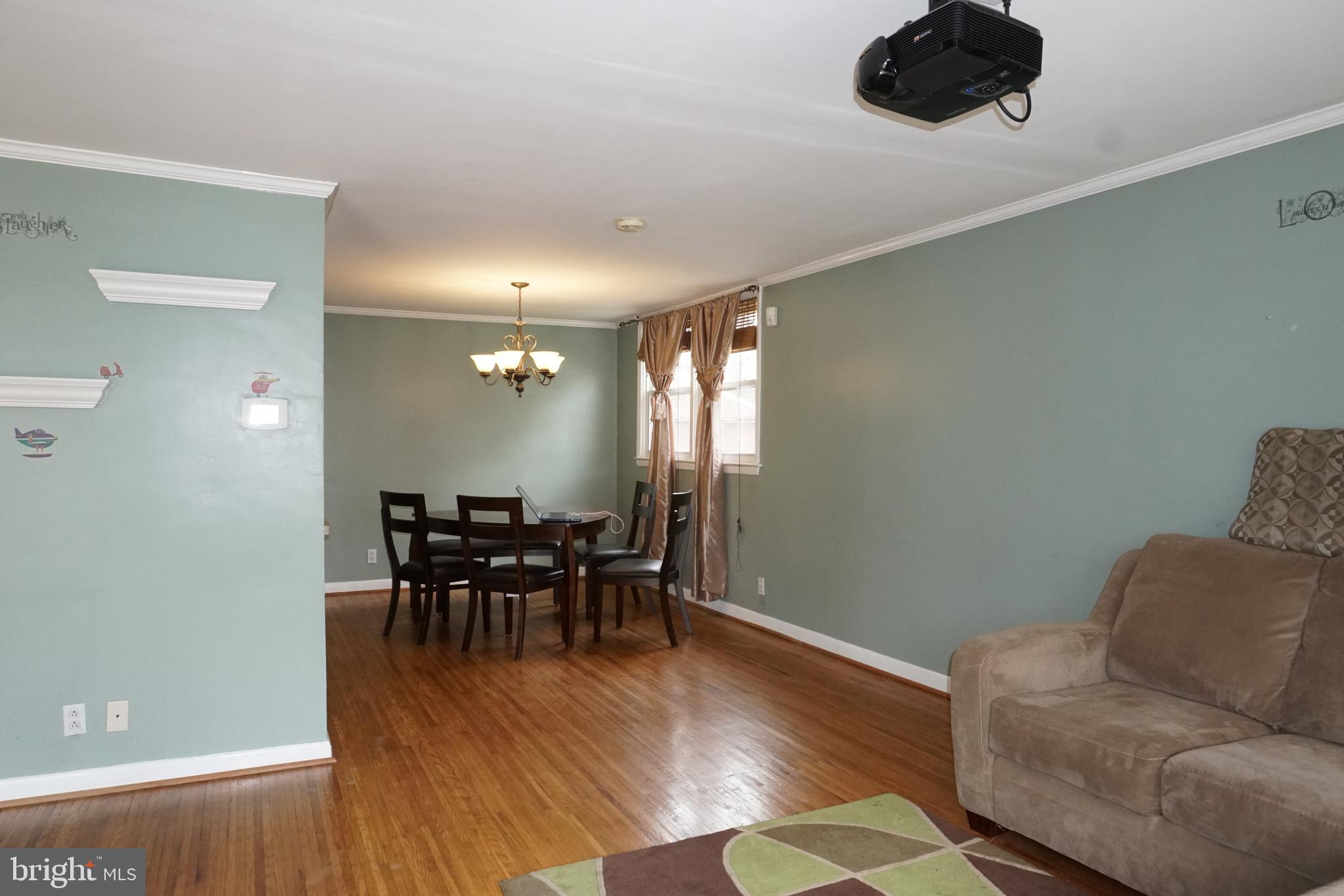 Living / Dining R