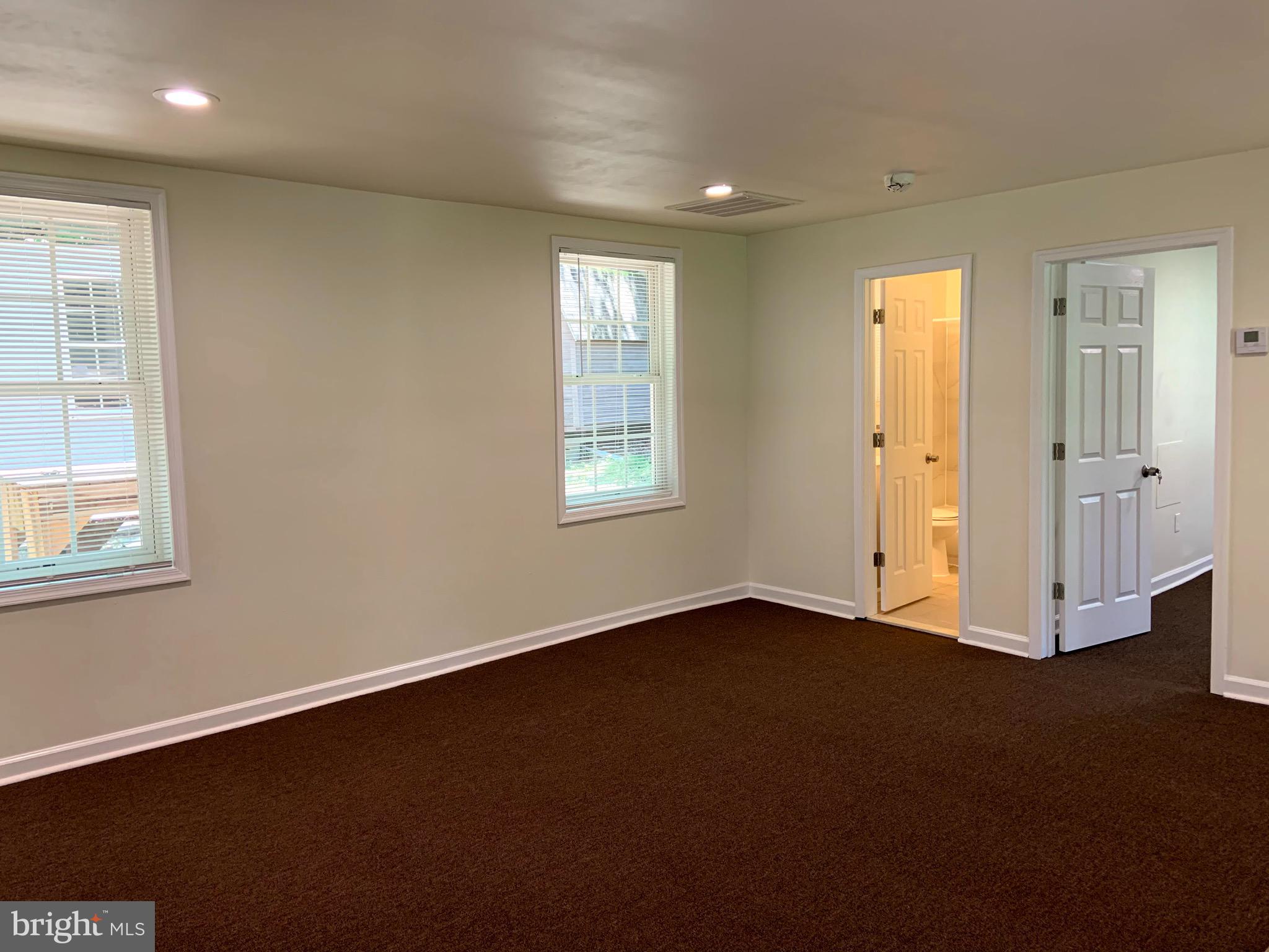 18307 Old Triangle Road Triangle, VA 22172 - Photo 13 of 32