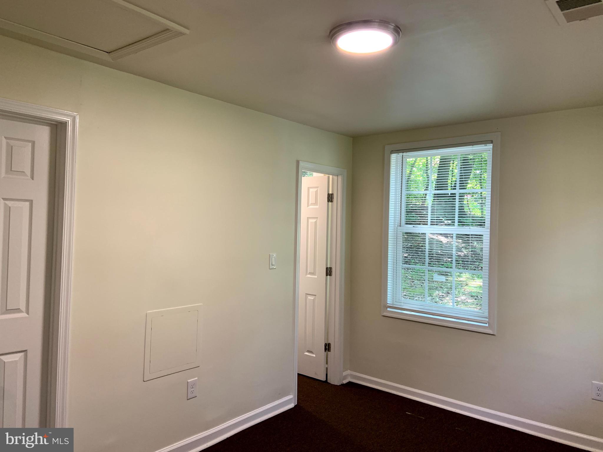 18307 Old Triangle Road Triangle, VA 22172 - Photo 21 of 32
