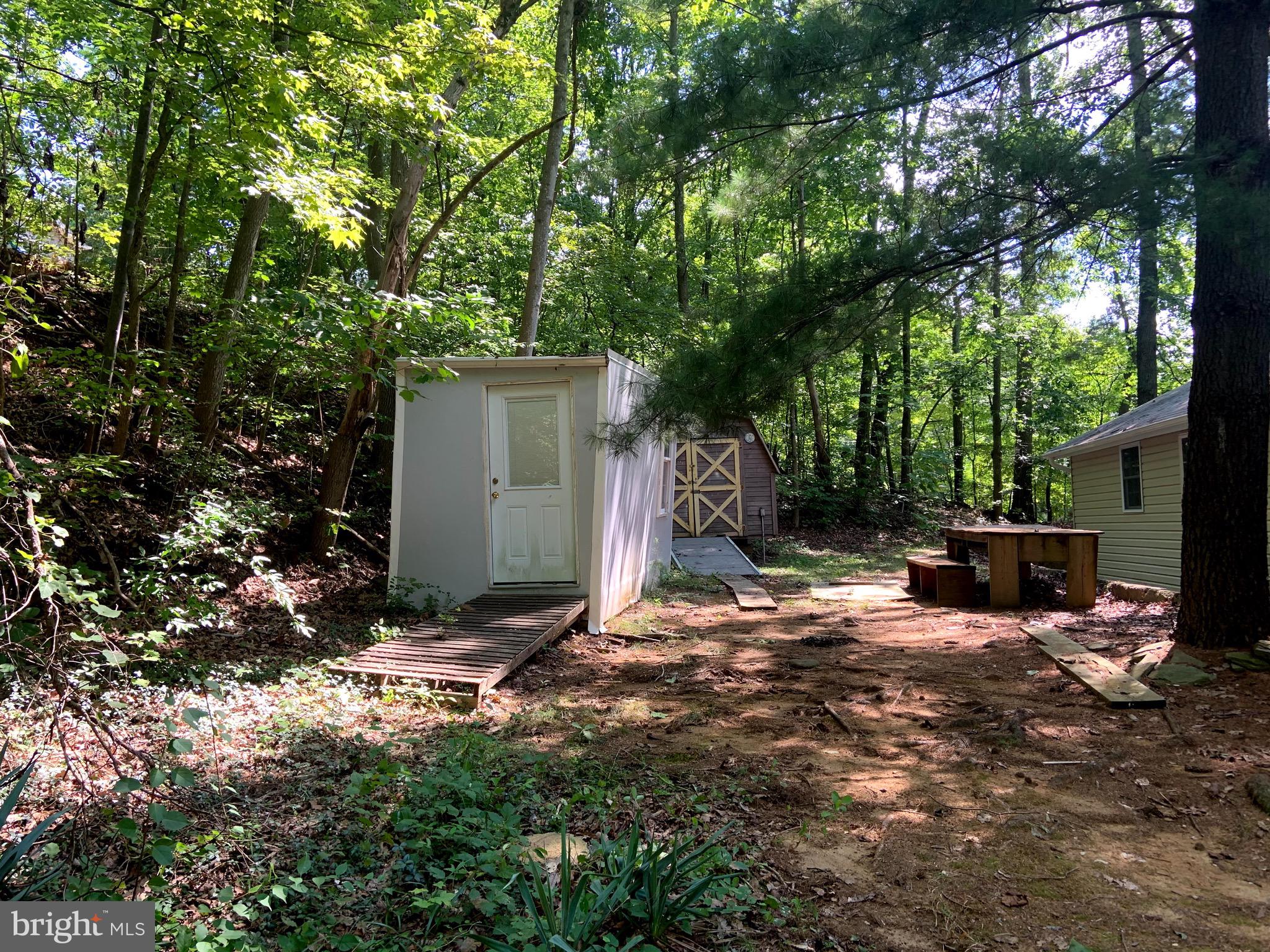 18307 Old Triangle Road Triangle, VA 22172 - Photo 10 of 32