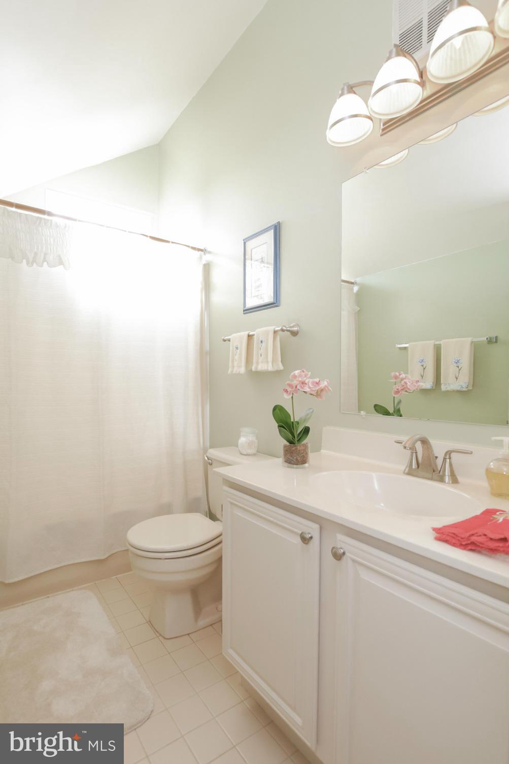 4400 Fieldgreen Road Baltimore, MD 21236 - Photo 26 of 30 Bath