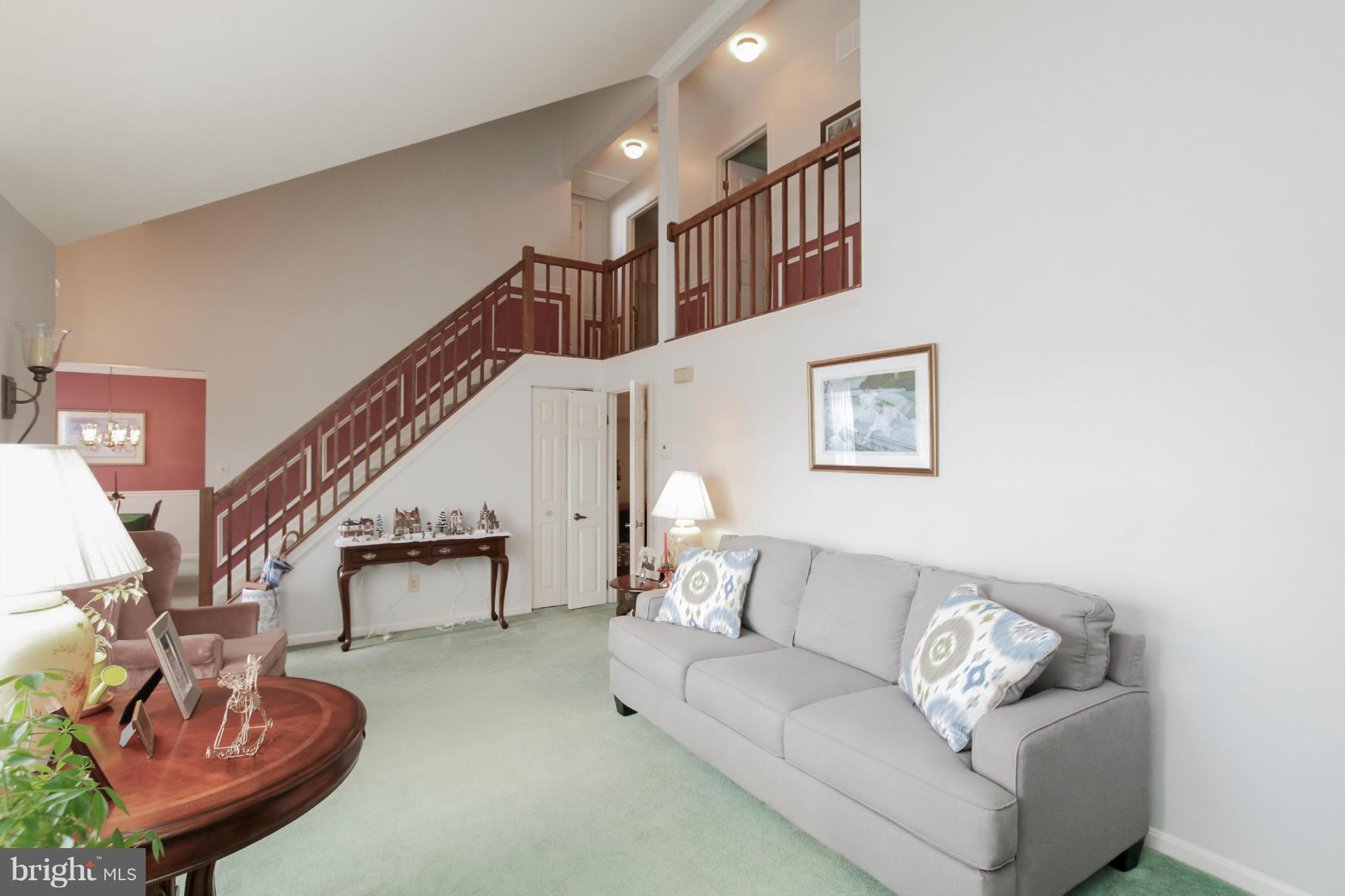 4400 Fieldgreen Road Baltimore, MD 21236 - Photo 7 of 30 Living Room