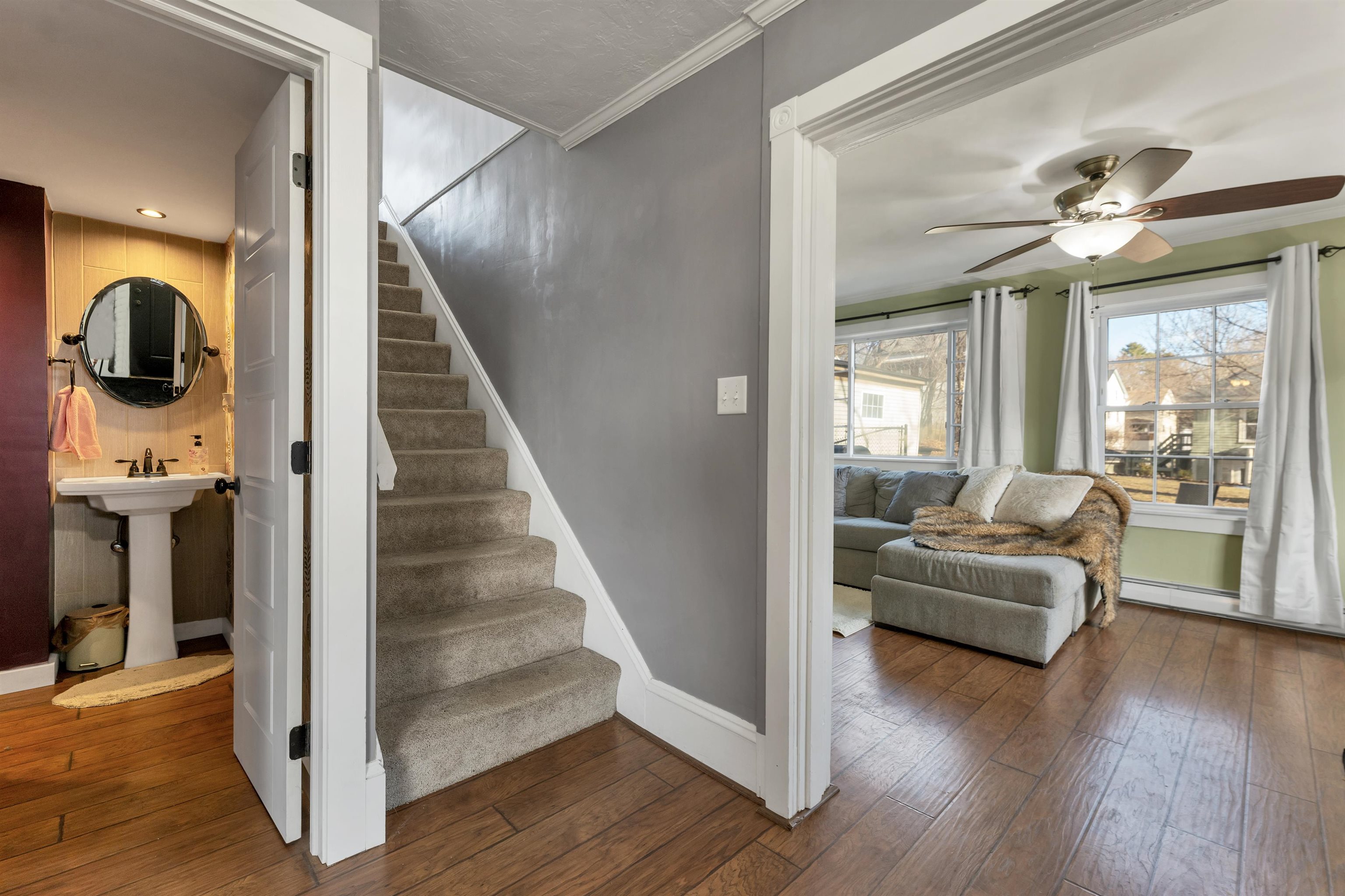 48 Baldwin Street Laconia, NH 03246 - Photo 23 of 60