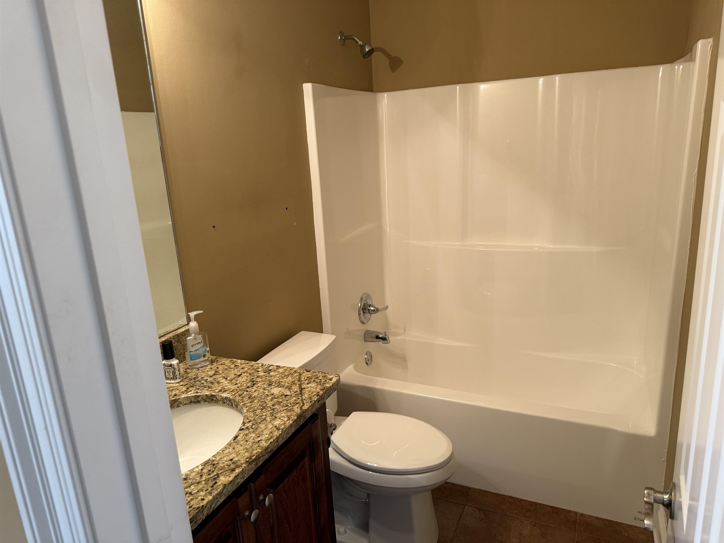 8615 Gale Rowe Lane Fairhope, AL 36532 - Photo 13 of 24 Hall Bath