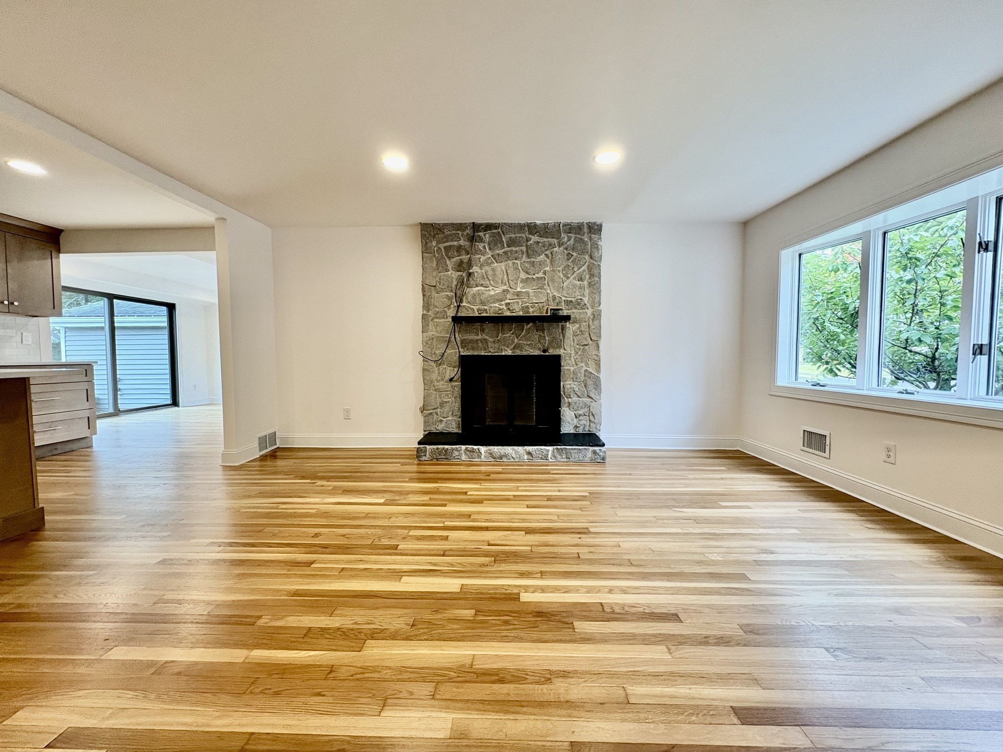 5 Wennerberg Road Middleton, MA 01949 - Photo 5 of 25 Gallery Image 5
