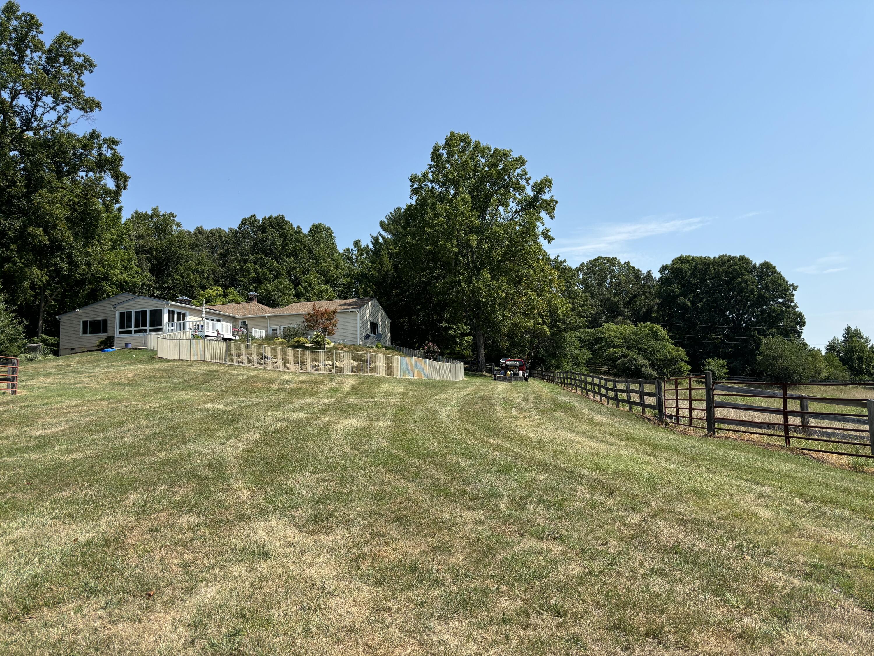 1365 Oak Ridge Road Buchanan, VA 24066 - Photo 12 of 25 IMG_3222