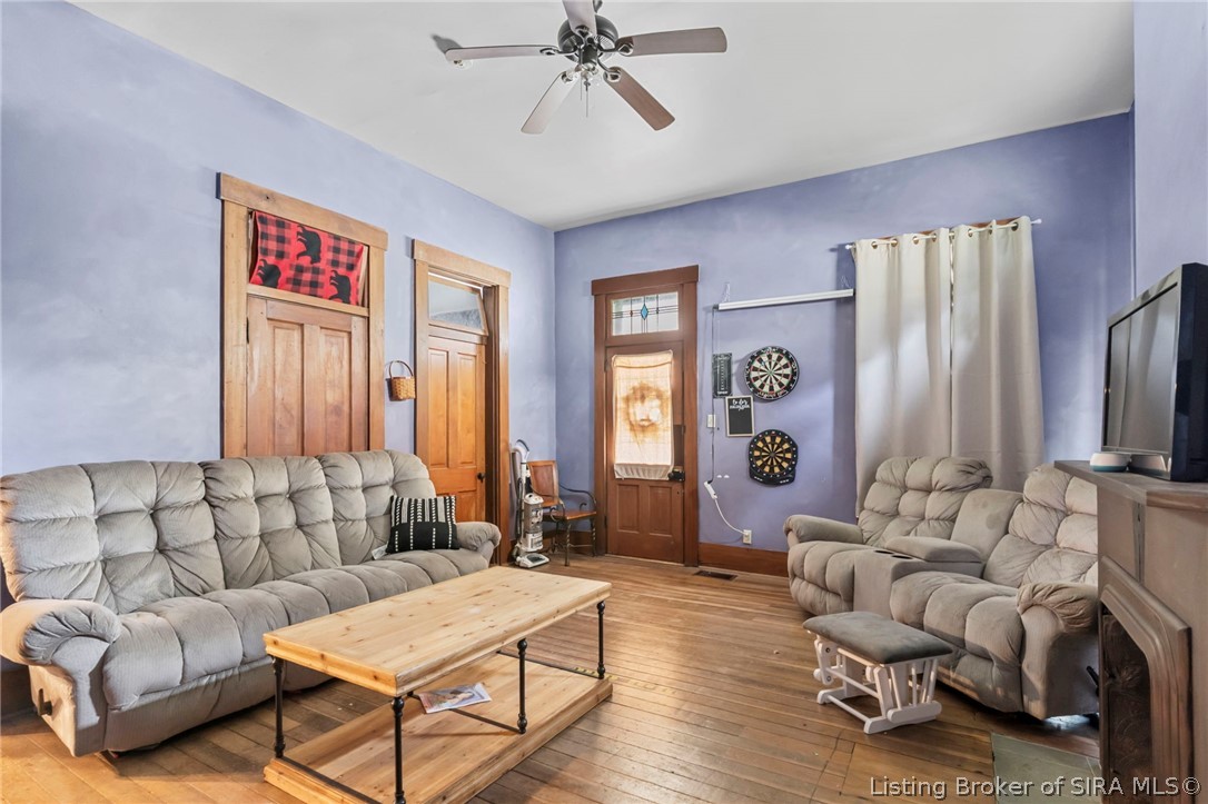 111 West Walnut Street North Vernon, IN 47265 - Photo 18 of 34