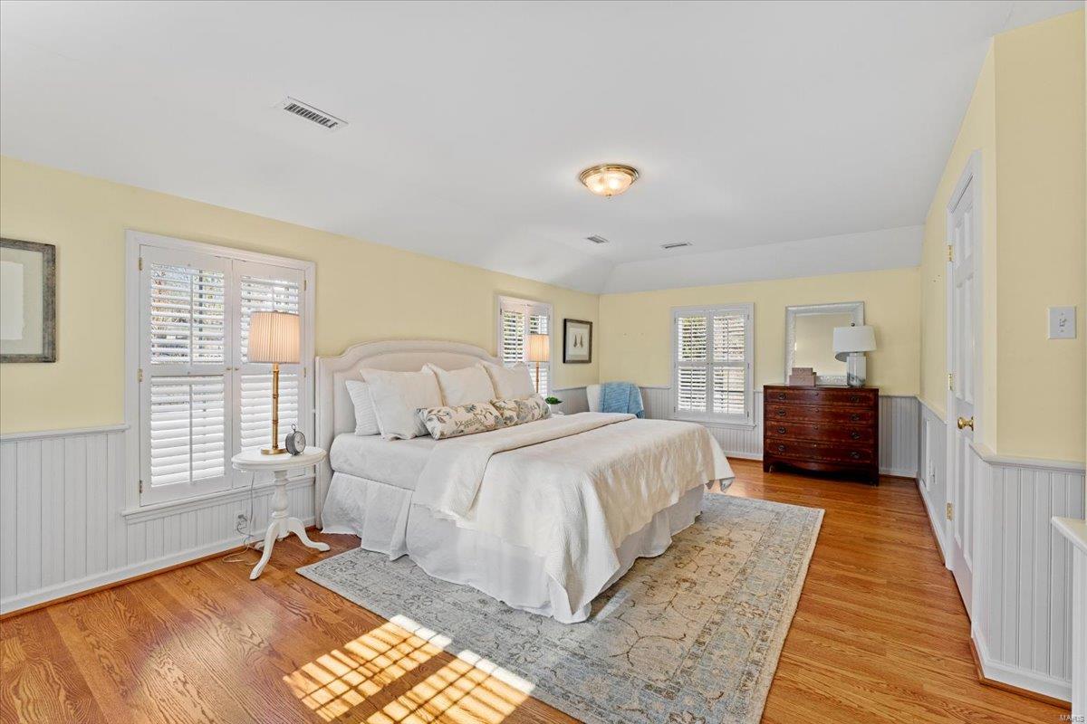 2 Nassau Drive St. Louis, MO 63124 - Photo 16 of 36