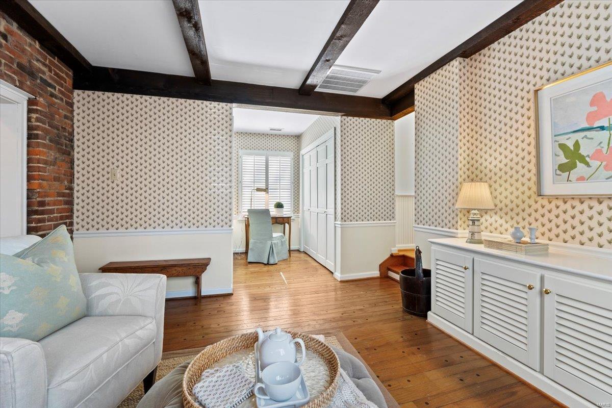 2 Nassau Drive St. Louis, MO 63124 - Photo 22 of 36