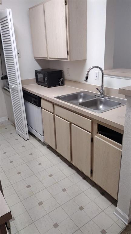4332 South Kirkman Road, Unit 1004 Orlando, FL 32811 - Photo 7 of 13