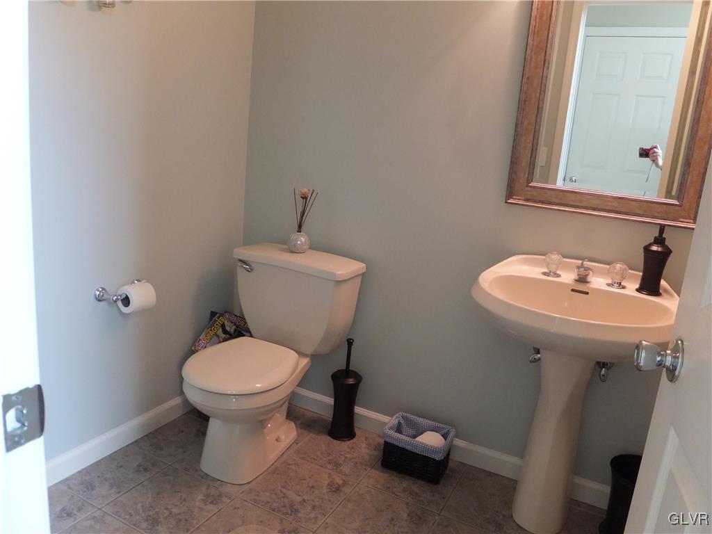 344 Smith Road Bath, PA 18014 - Photo 18 of 38 Gallery Image 18