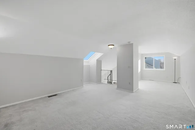 $229,900 | 3 Hunters Run, Unit 3, Cromwell, CT 06416