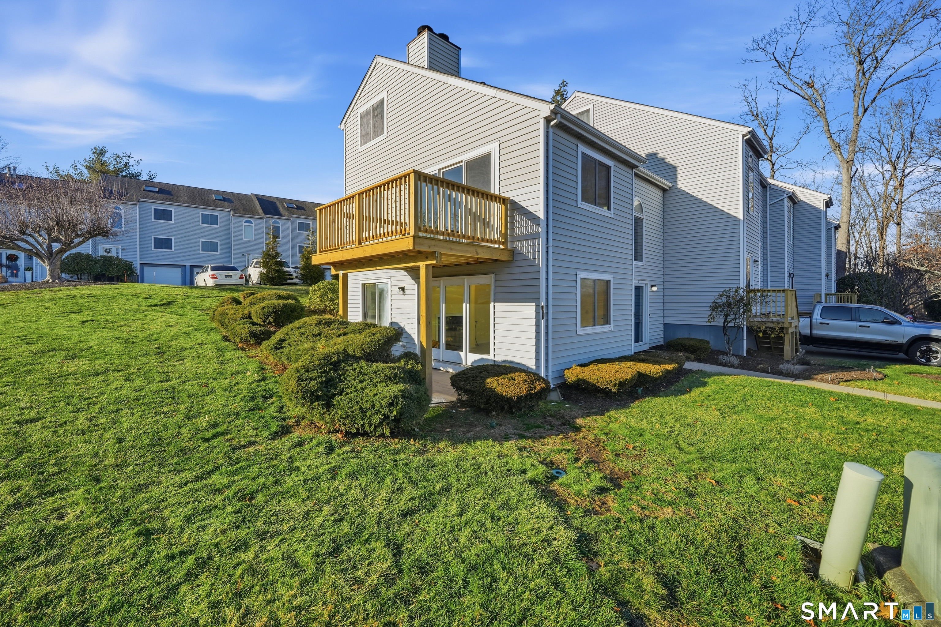 3 Hunters Run, Unit 3 Cromwell, CT 06416 - Photo 2 of 24