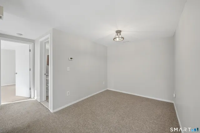 $229,900 | 3 Hunters Run, Unit 3, Cromwell, CT 06416