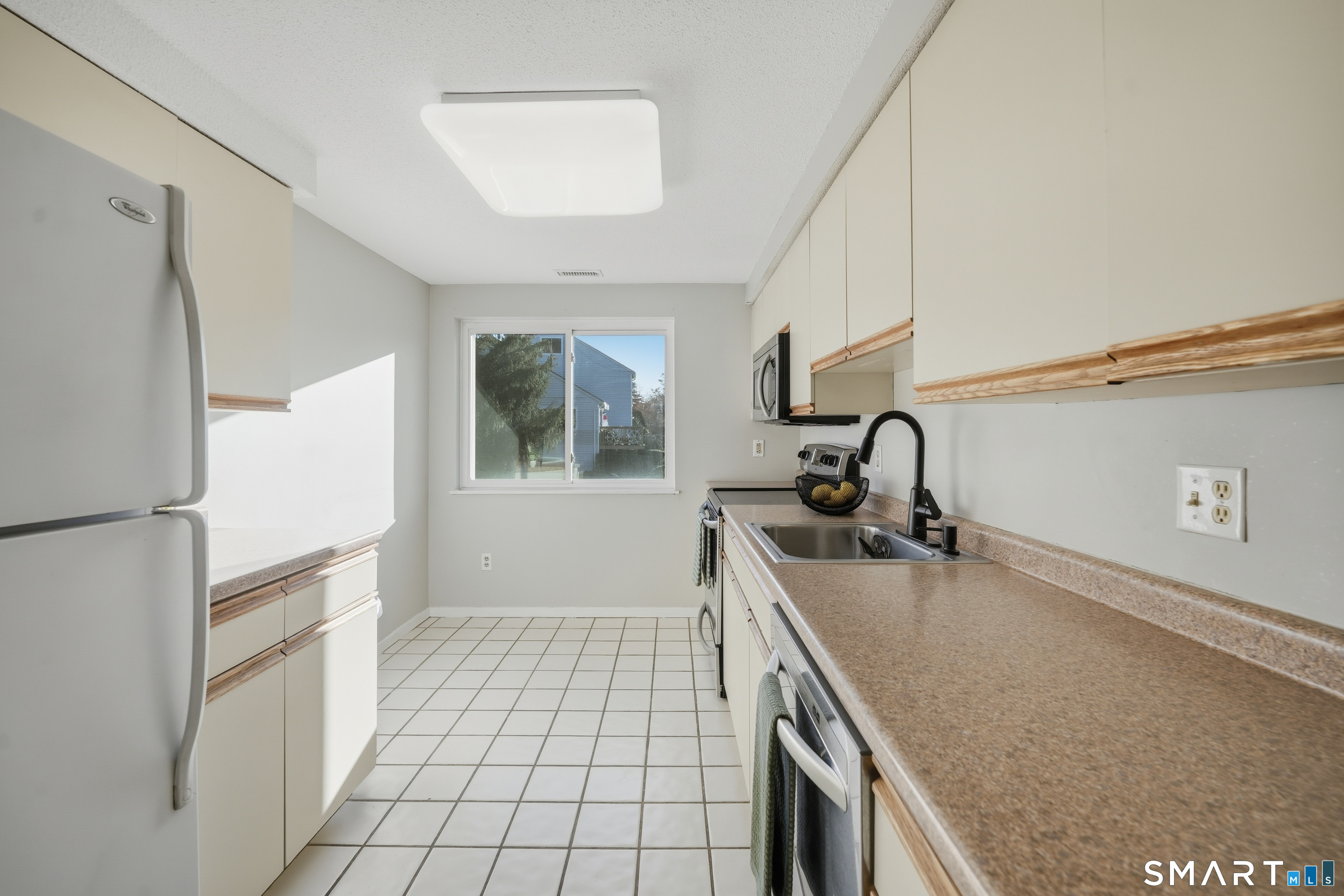 3 Hunters Run, Unit 3 Cromwell, CT 06416 - Photo 9 of 24