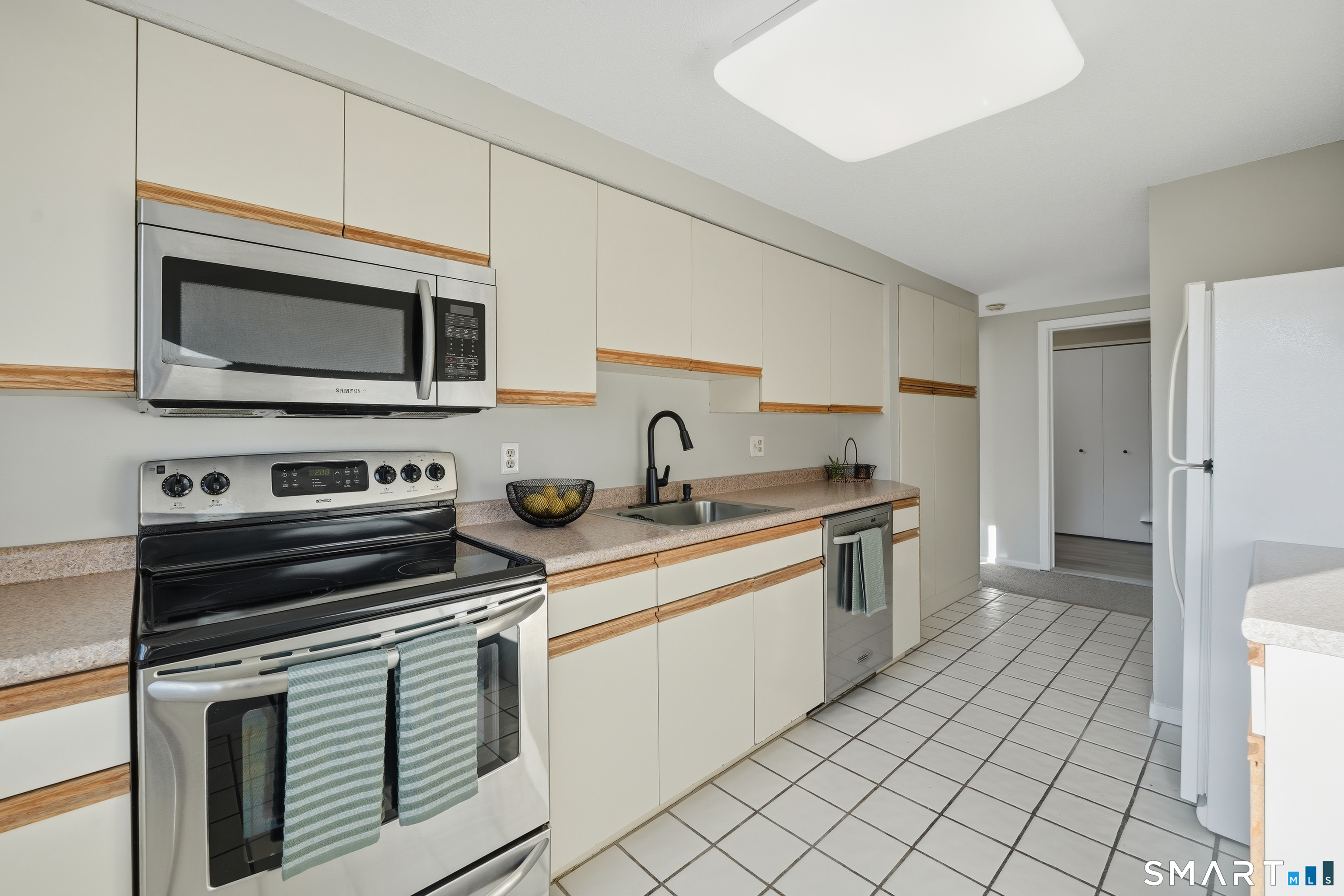 3 Hunters Run, Unit 3 Cromwell, CT 06416 - Photo 10 of 24