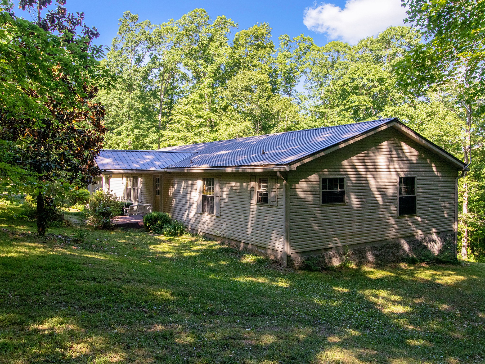 1165 Timber Ridge Road Charlotte, TN 37036 - Photo 4 of 42 Gallery Image 4