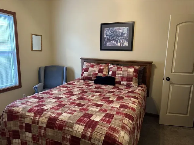 $285,000 | 4816 North Creek Wood Drive, St. Joseph, MO 64507