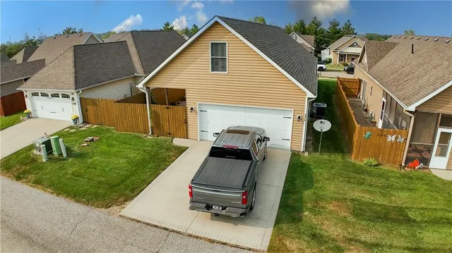 $285,000 | 4816 North Creek Wood Drive, St. Joseph, MO 64507