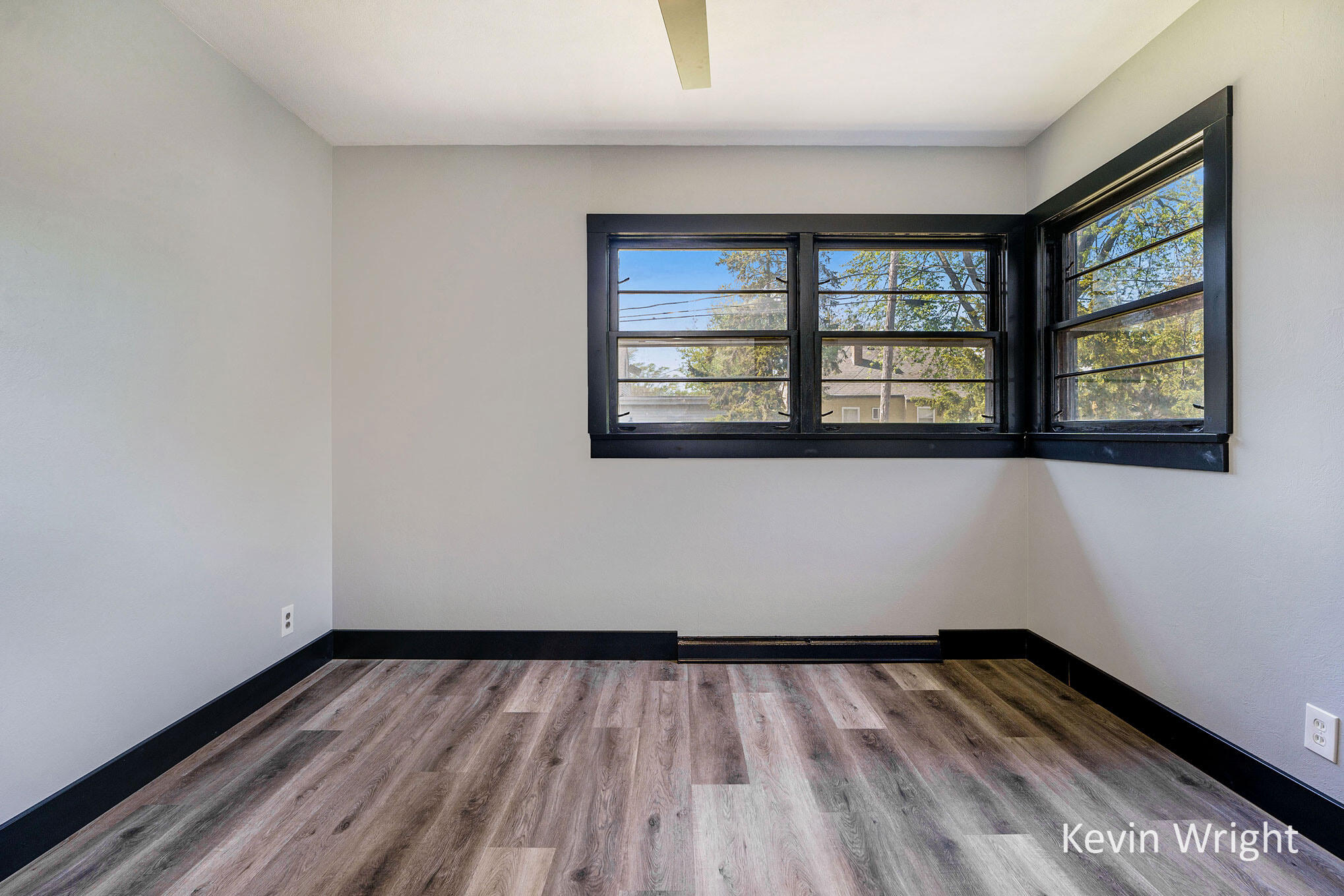 3091 Eastland Road Muskegon, MI 49441 - Photo 12 of 27 DSC09282