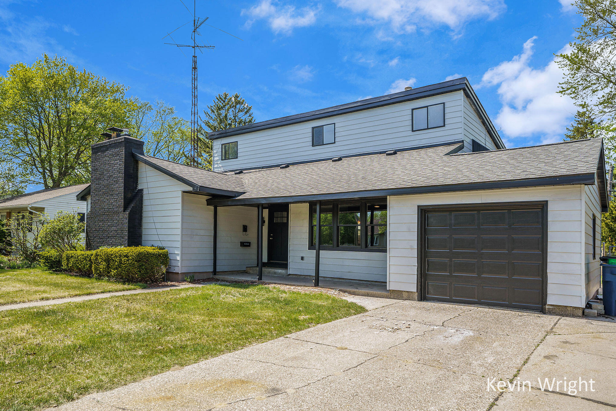 3091 Eastland Road Muskegon, MI 49441 - Photo 4 of 27 DSC09245