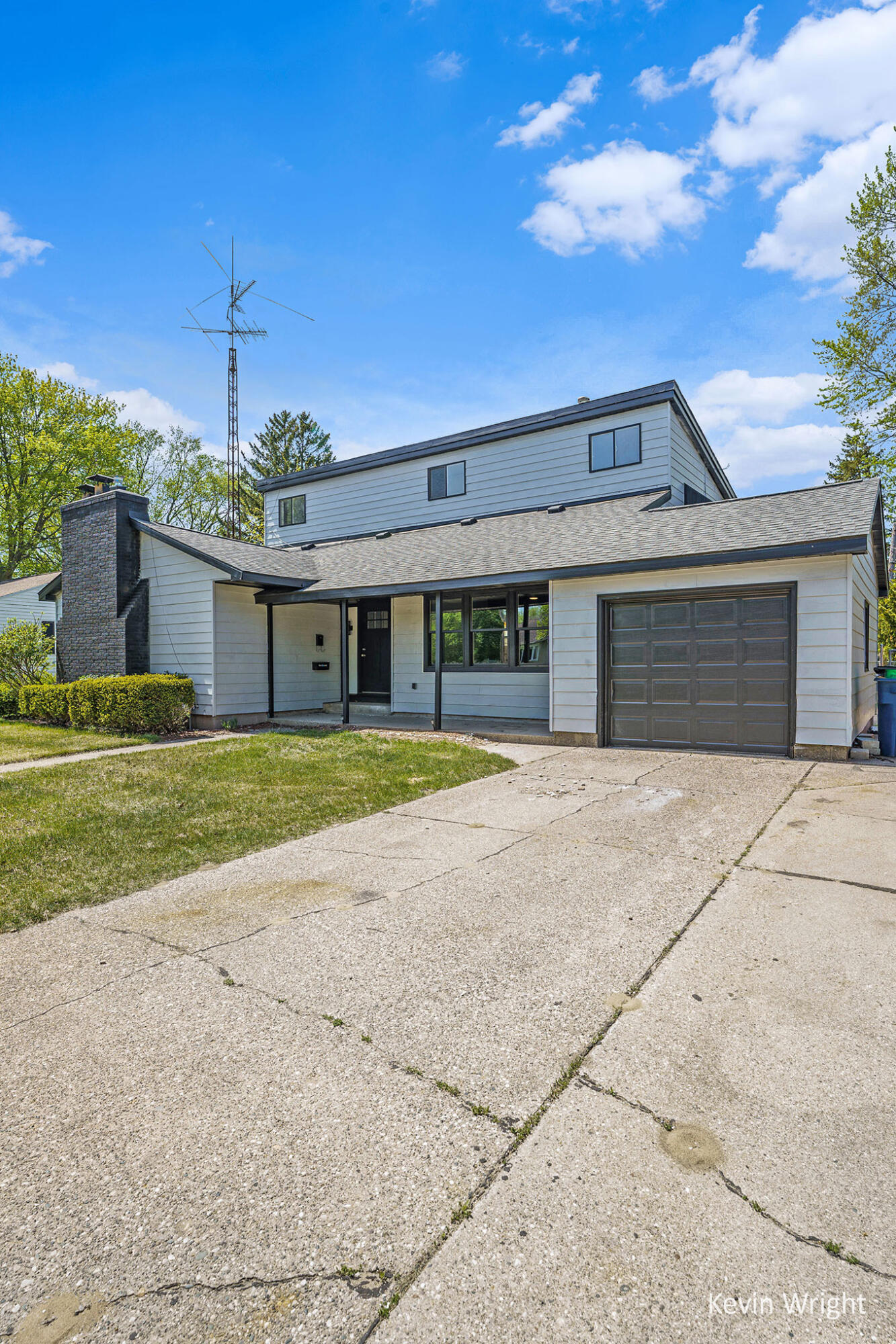 3091 Eastland Road Muskegon, MI 49441 - Photo 5 of 27 DSC09246