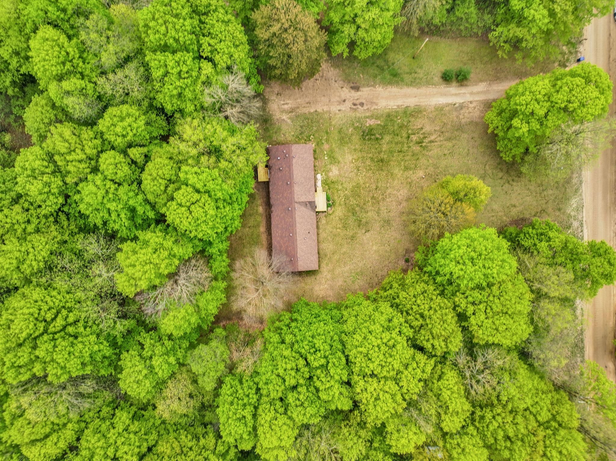 3902 North 3 1/2 Road Mesick, MI 49668 - Photo 5 of 36