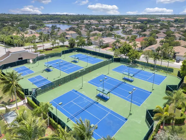 an aerial view of a house having yard