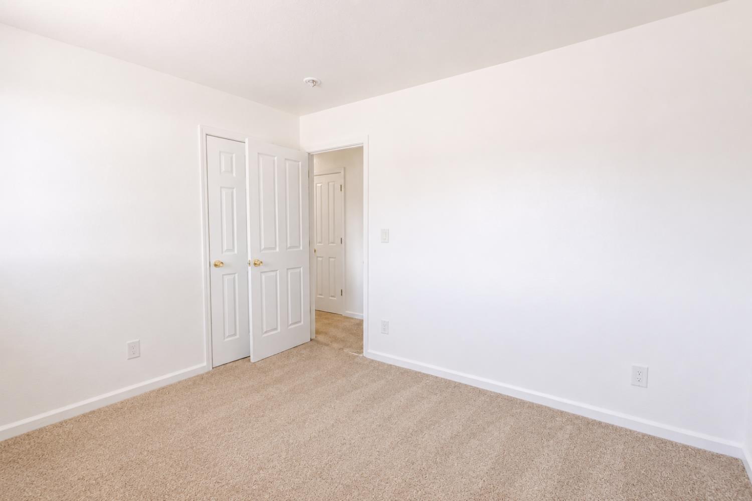 819 Jeffrey Road Los Banos, CA 93635 - Photo 10 of 33