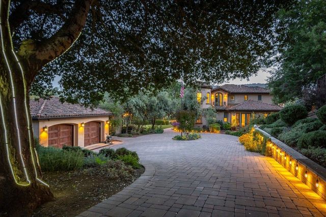 $5,350,000 | 636 Southdale Way, Woodside, CA 94062
