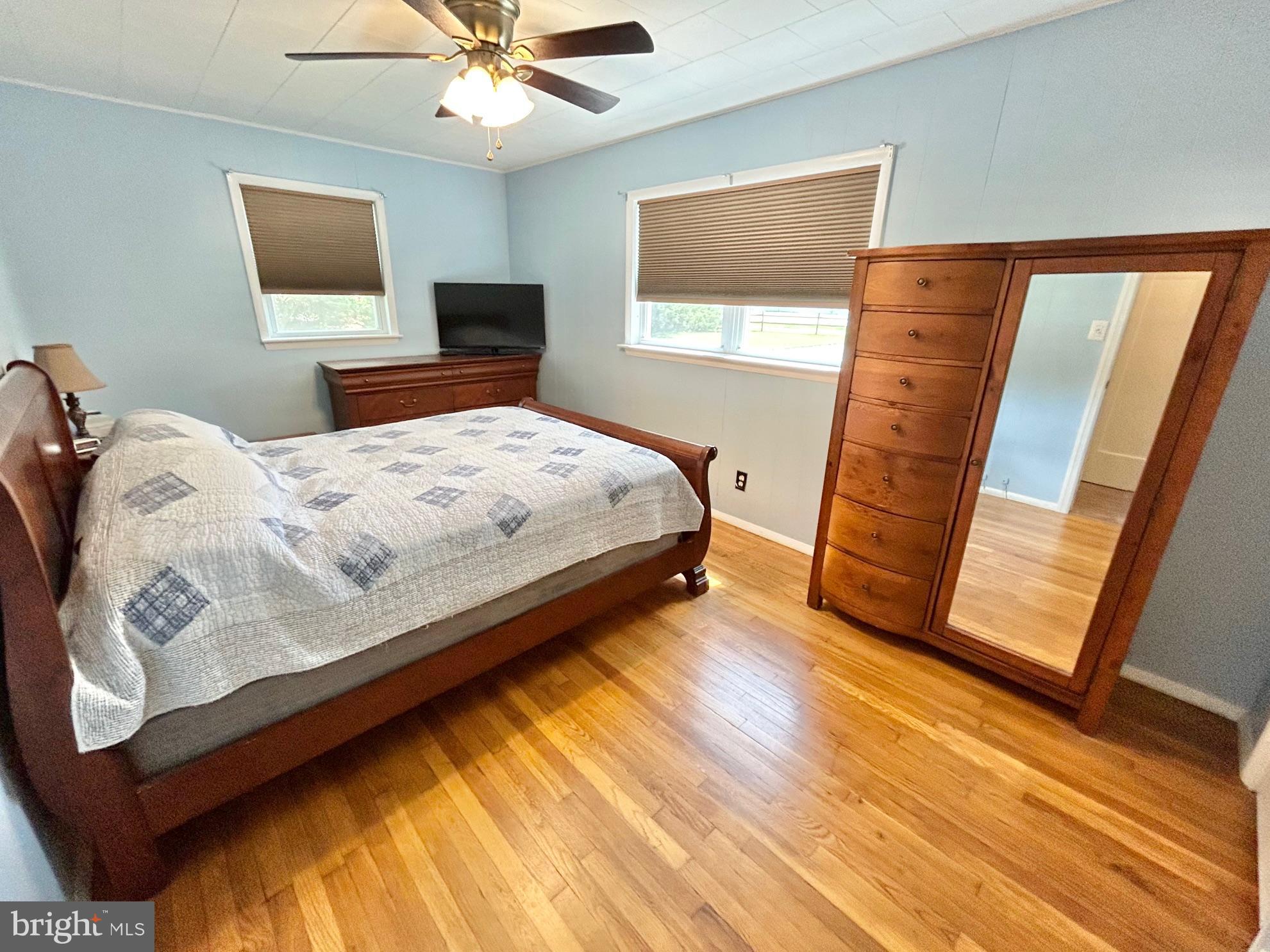 909 Old York Road Burlington, NJ 08016 - Photo 44 of 71 Bedroom 2