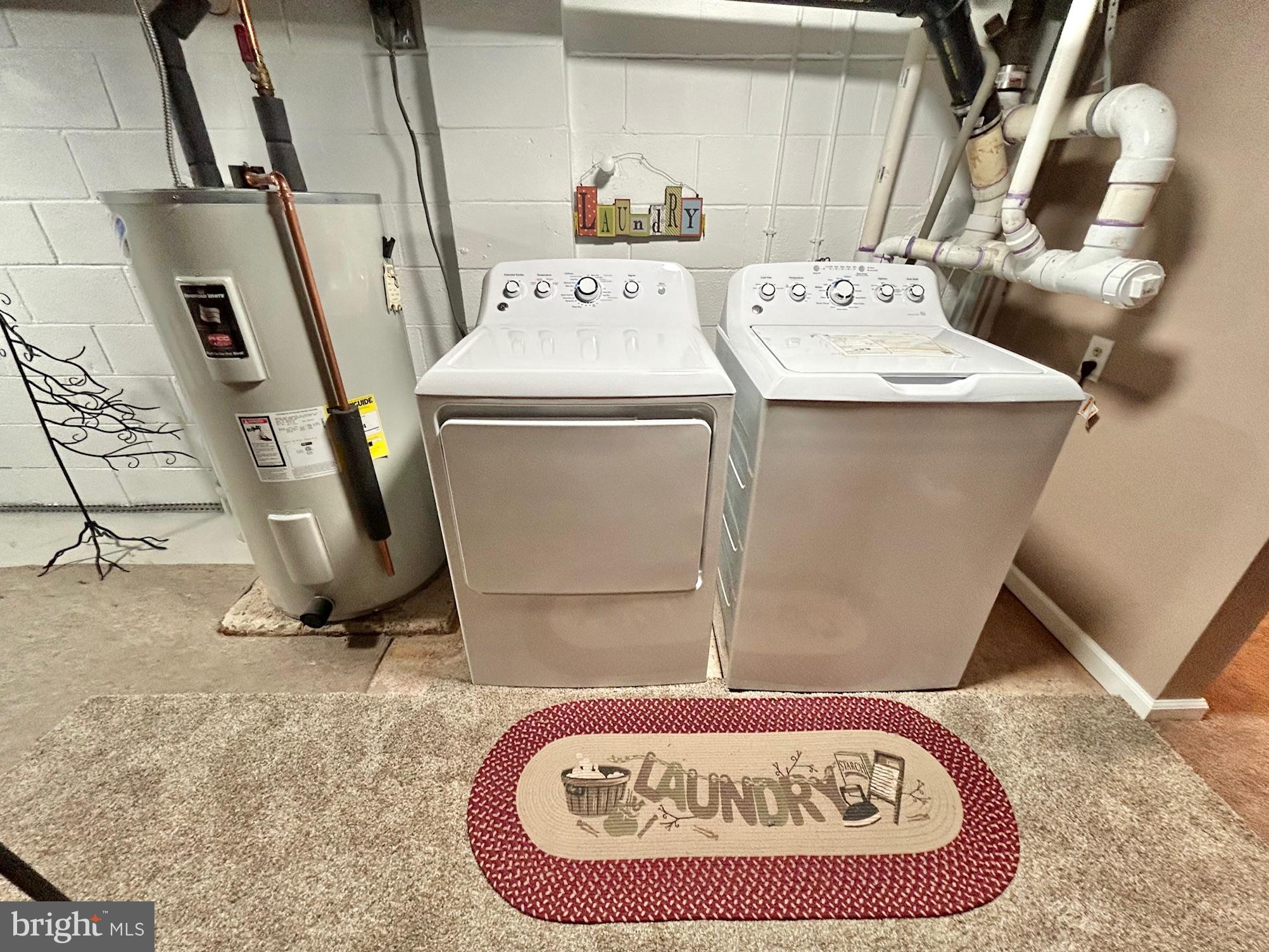909 Old York Road Burlington, NJ 08016 - Photo 48 of 71 Washer and Dryer